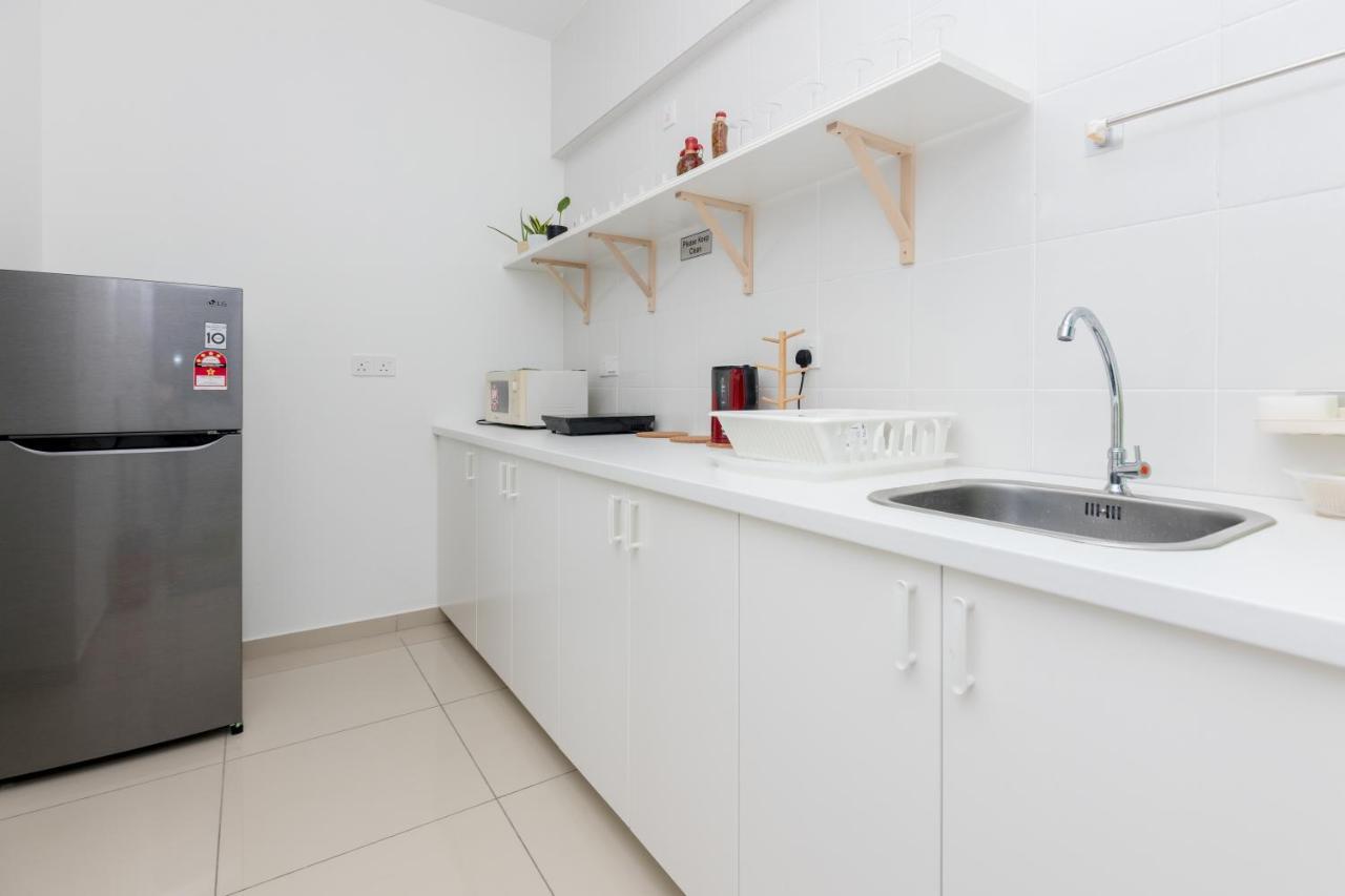 Appartement White Lagom Scandinavian House, By Sanguine à Tanjung Tokong Extérieur photo